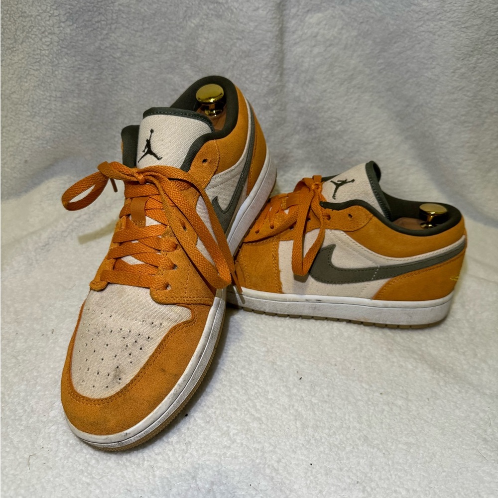 Air Jordan 1 Low SE “ceramic” (mens 9.5M)